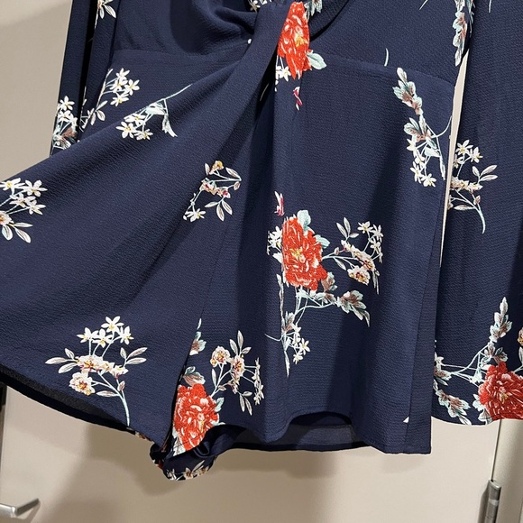 Blue Blush Derp V Neck Summer Navy Floral Romper - Picture 5 of 12